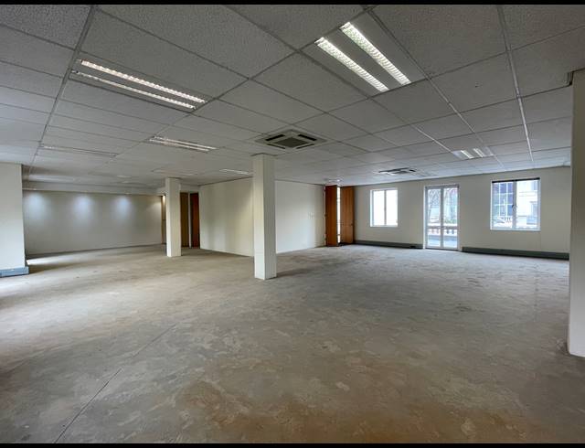 607M² OFFICE TO LET IN SANDTON CENTRAL